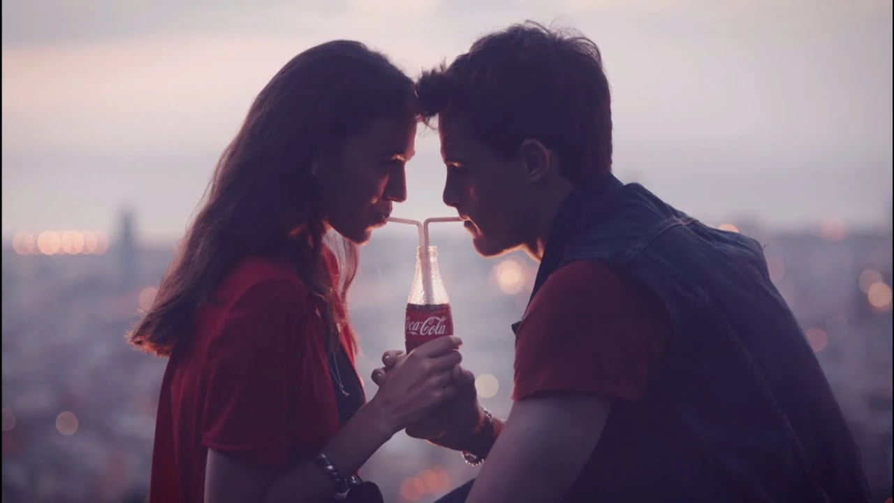 Coca-Cola - O’nunla olduğun her anın #TadınıÇıkar